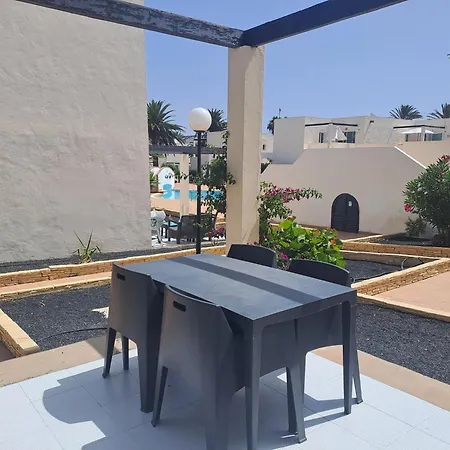 Hotel apartamentowy Homeforguest 13 Con Terraza Y Piscina En Corralejo
