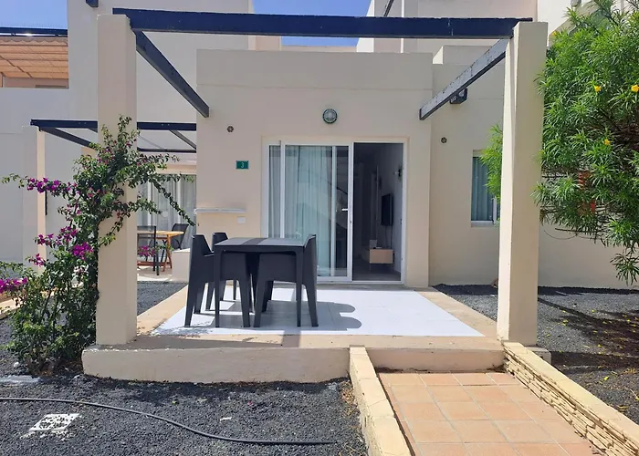Homeforguest 13 Con Terraza Y Piscina En Aparthotel Corralejo