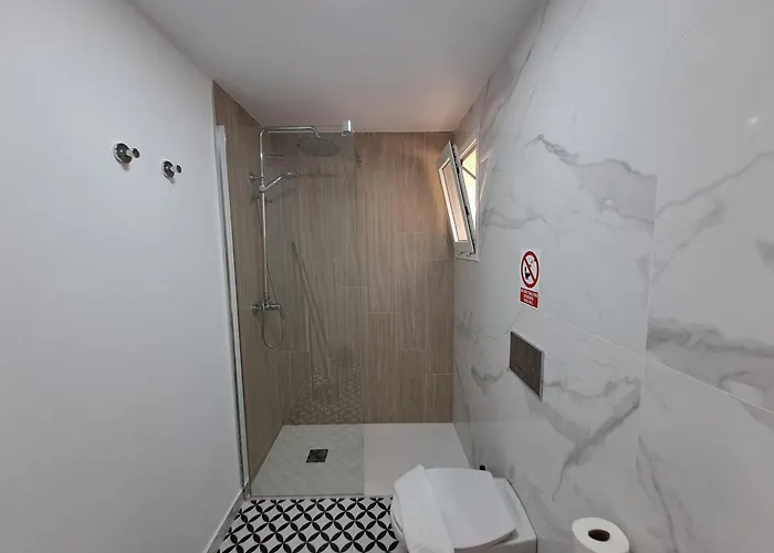 Aparthotel Homeforguest 13 Con Terraza Y Piscina En